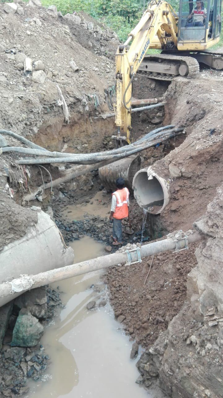 Sewer Main Pipeline Trenching